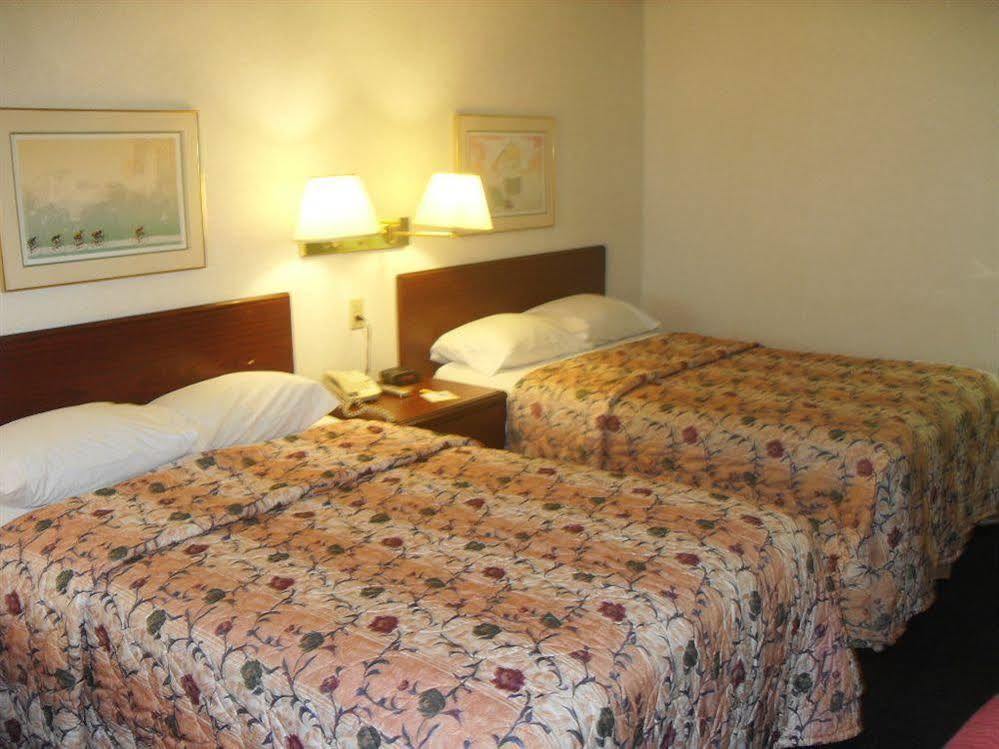 Days Inn By Wyndham Maumee/Toledo Eksteriør bilde